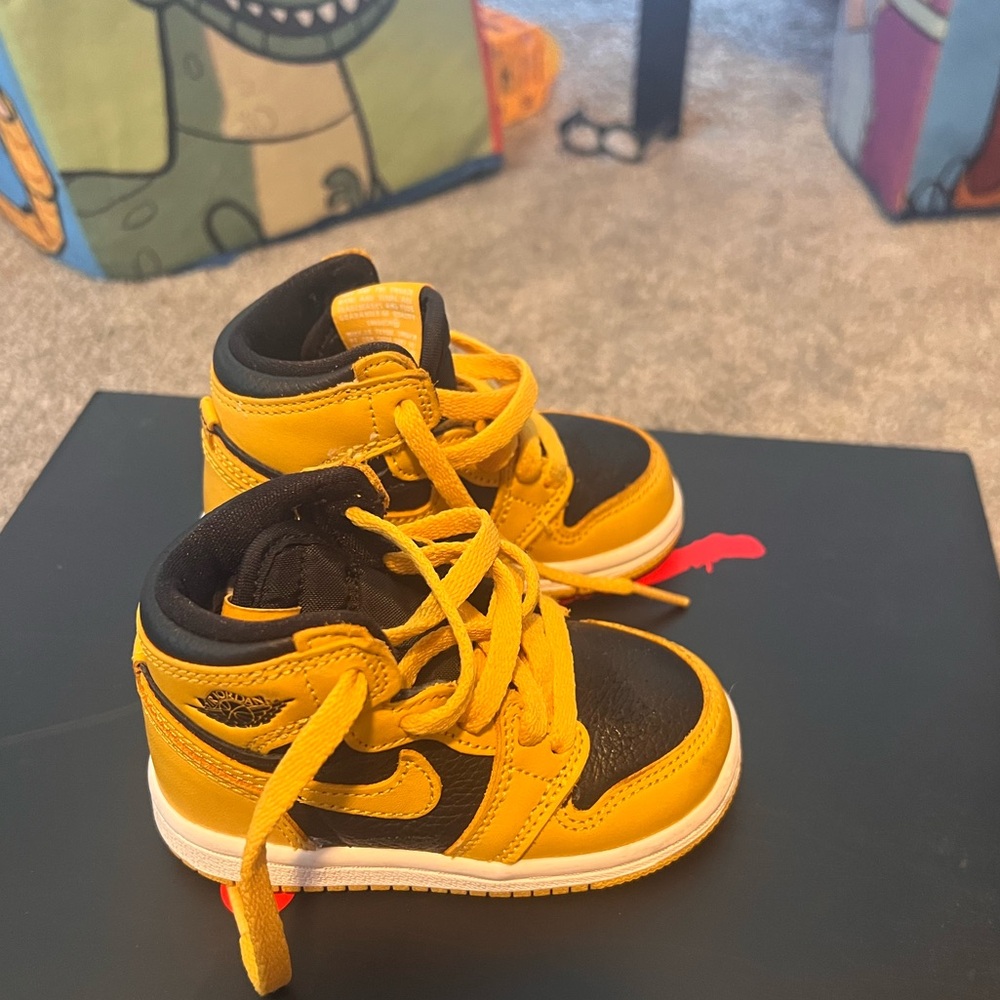 Kids jordans great condition
